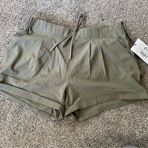 ZYIA Olive green summer shorts